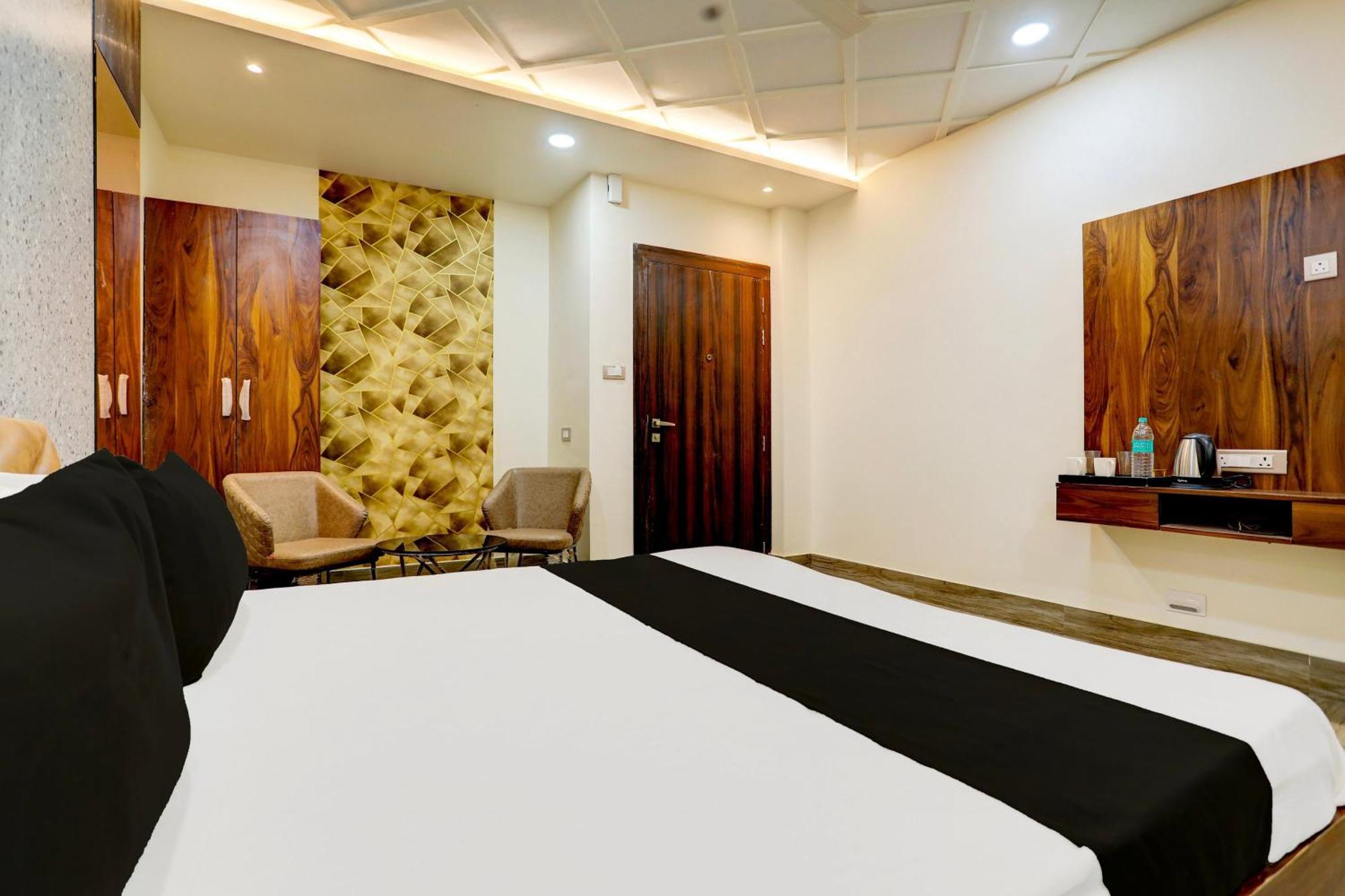 Hotel O Krishna Greens Kánpur Kültér fotó